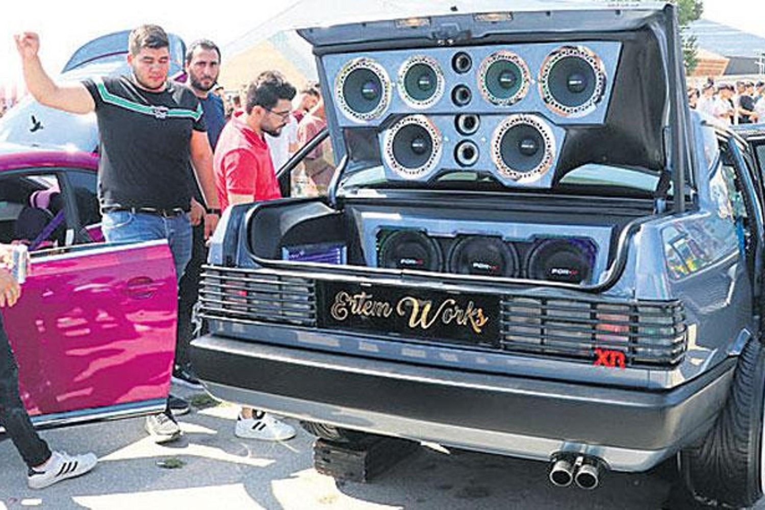 Araçlara Sonradan Takılan Multimedya Sistemleri Yasaklandı: 21 Bin Lira Ceza İle Karşılık Bulacak