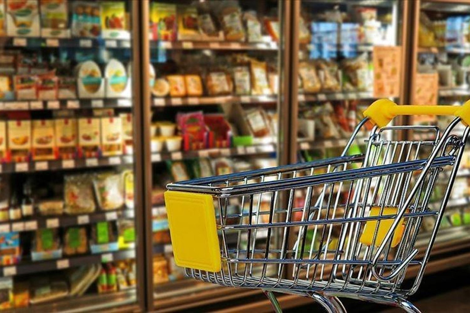 Enflasyon Verilerinde Meyve ve Sebze Fiyatlarındaki Şok Artış ve Hava Yollarında Ucuzlama