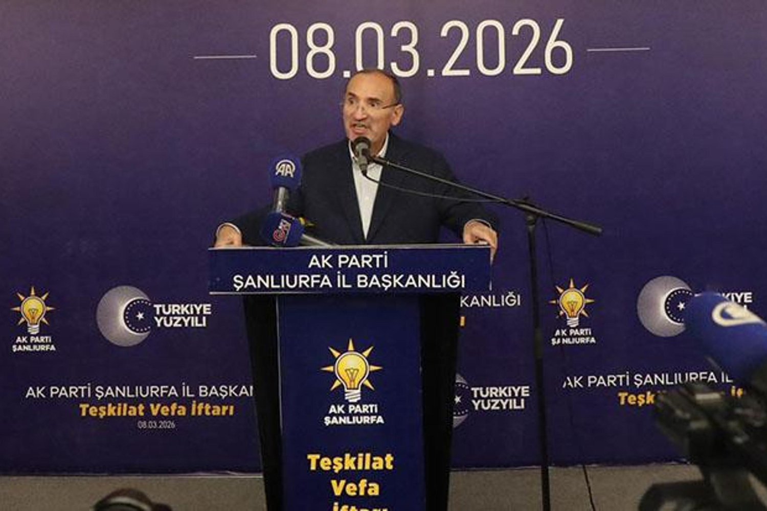 Vefanın Göz Alıcı Önemi: Bozdağ'dan Ramazan Mesajları ve Dünya Barış Talebi