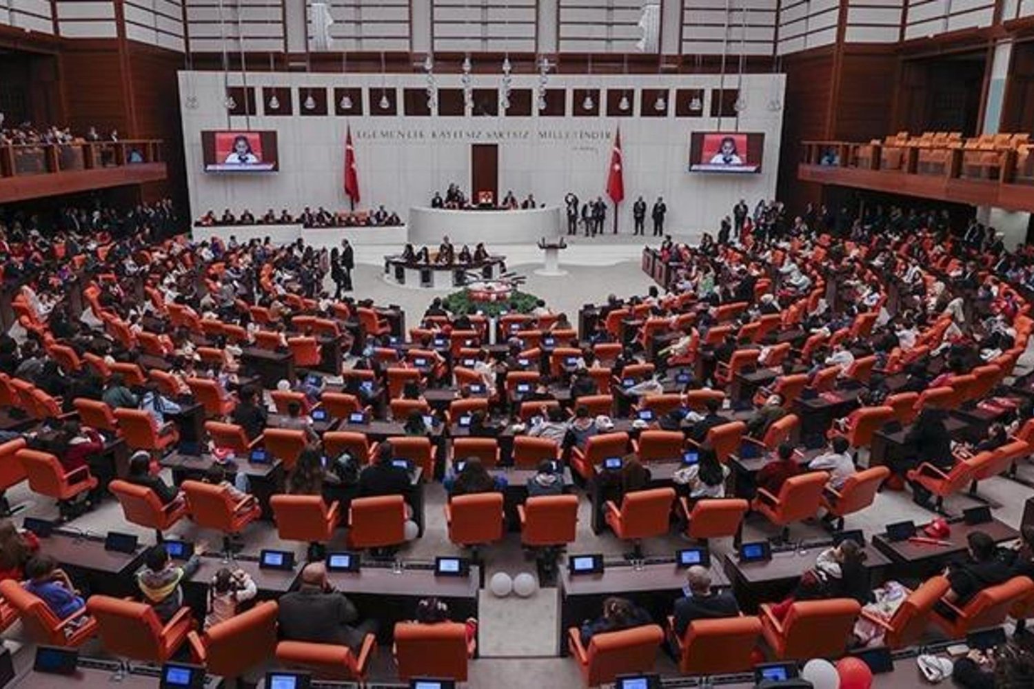 Meclis Yasa ve Dokunulmazlık Kaldırma Sürecinde Gelişmeler