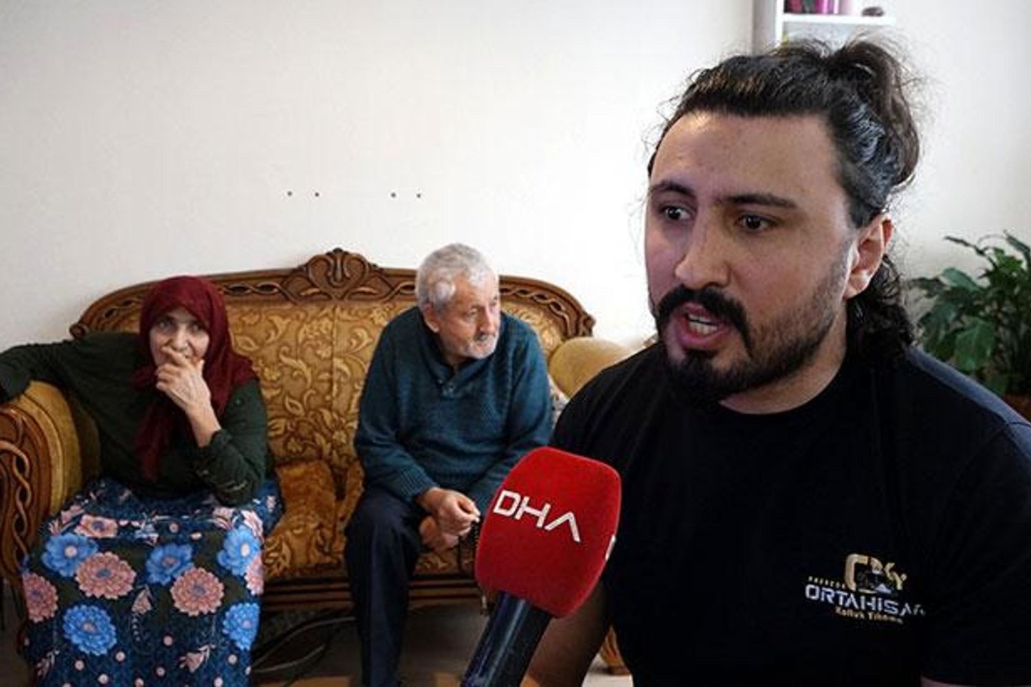 Dolandırılan Genç ve Ailesine Utanç Duyanlar: Ev Anısı Şok Etti!