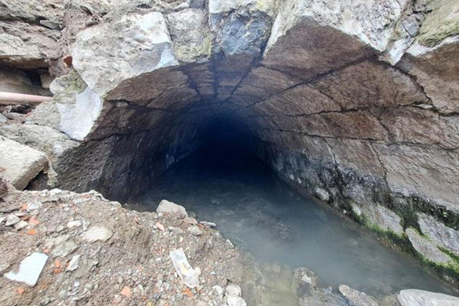 Trabzon'da Roma Dönemine Ait 400 Metrelik Su Kanalı Keşfi: Türkiye'de Eşi Benzeri Yok!