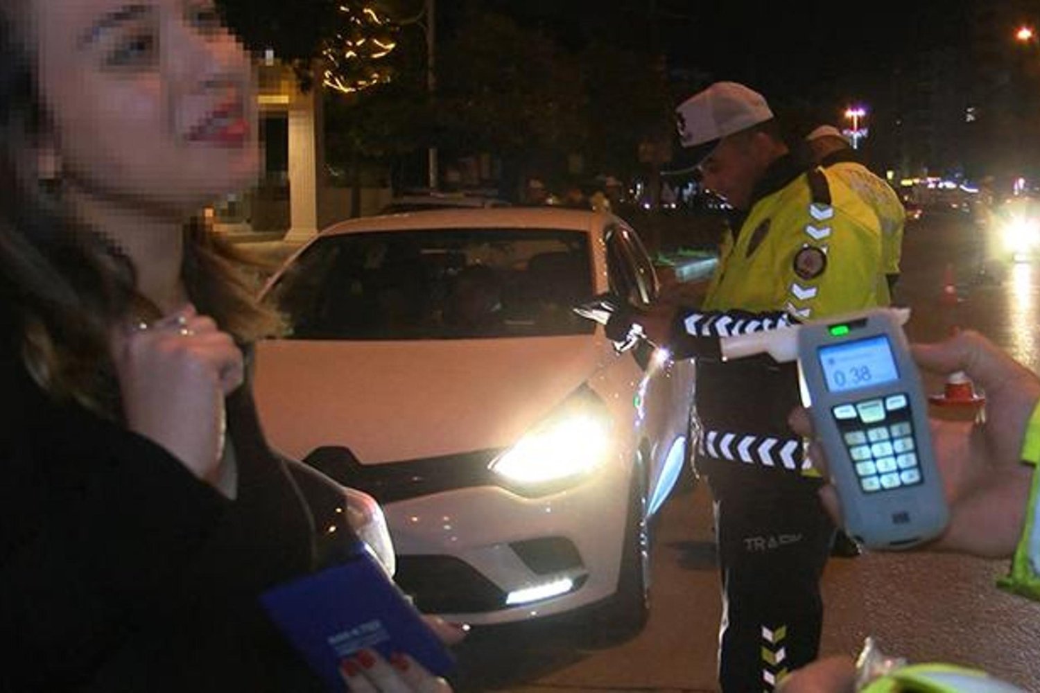 Adana Trafik Denetiminde Alkollü Sürücüler Tehditlerle Karşılaştı