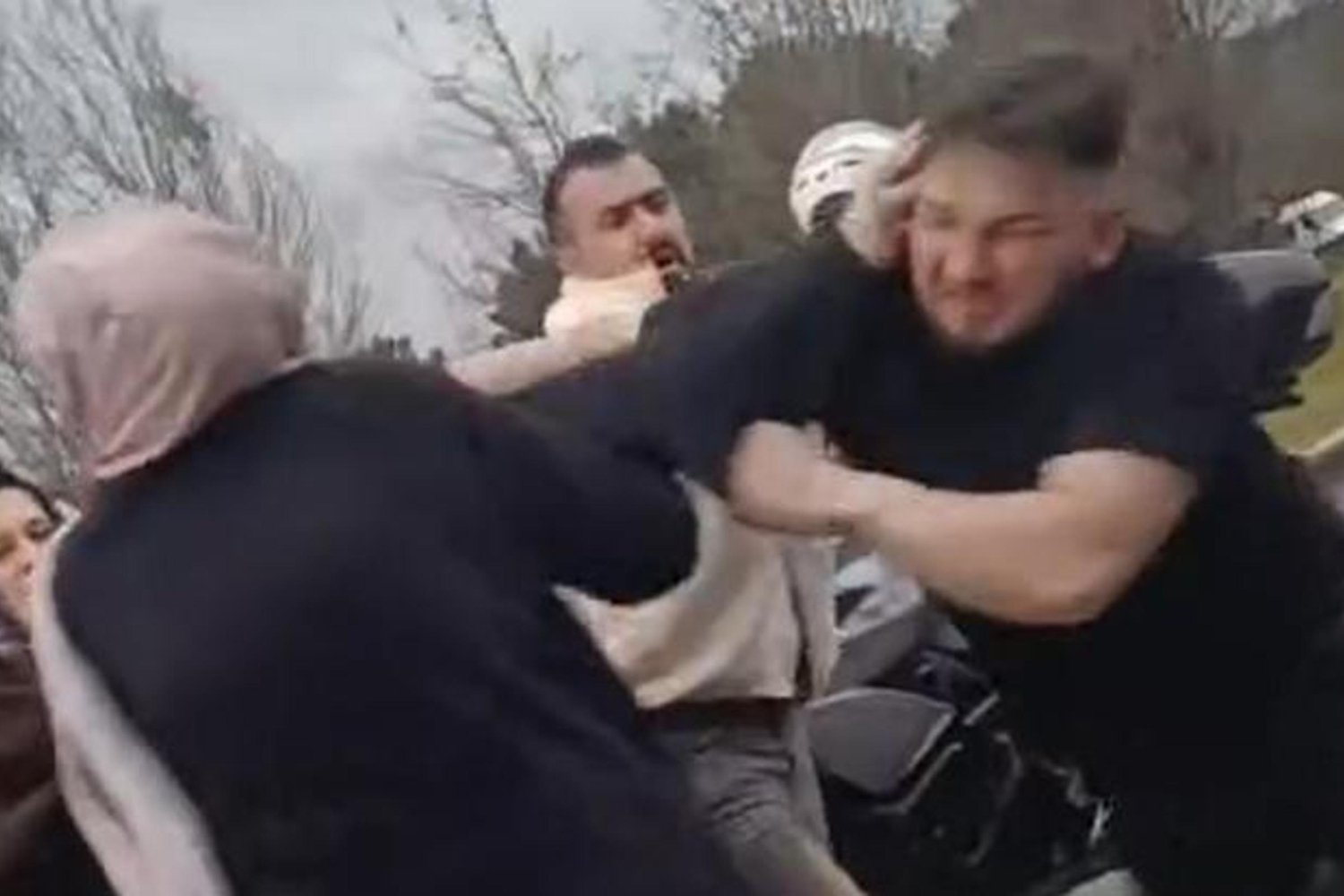 Ümraniye Trafik Kavgası Şoke Etti! Tekme Yumruklar Kamerada