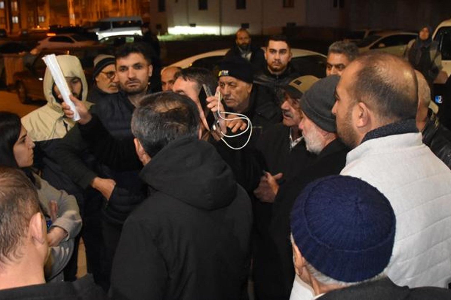 İlginç Haber: Umre Dolandırıcılığı Protestosu Üçlerbeyde