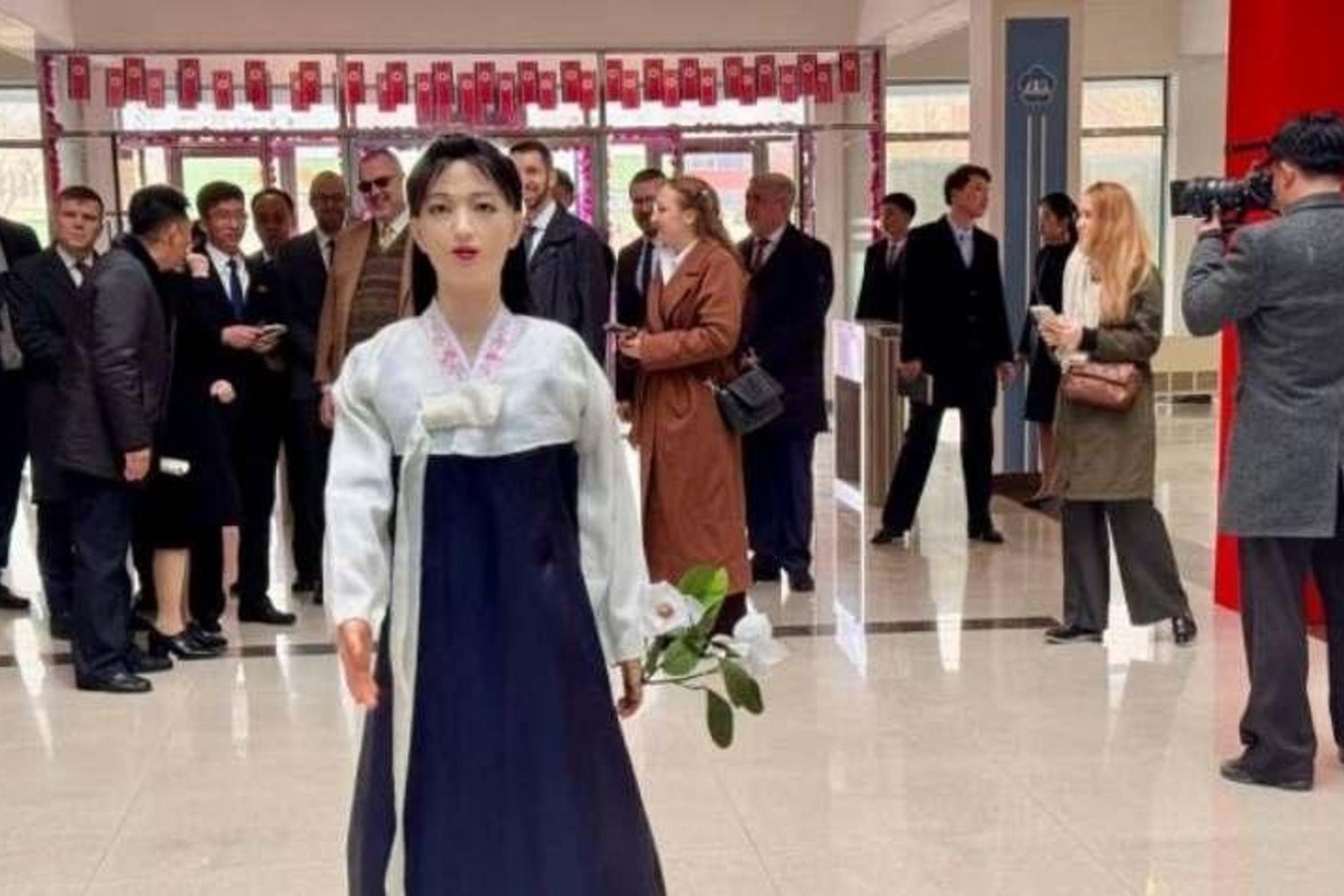 Kuzey Kore'de Yapay Zeka Devrimi: Robotlar Eğitimde Aktif Kullanılıyor