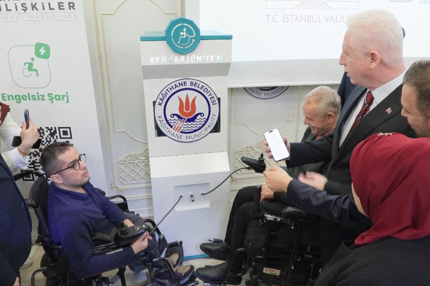 Engelsiz Şarj Uygulamasıyla Engelli Yaşamını Kolaylaştıran Teknoloji Tanıtıldı