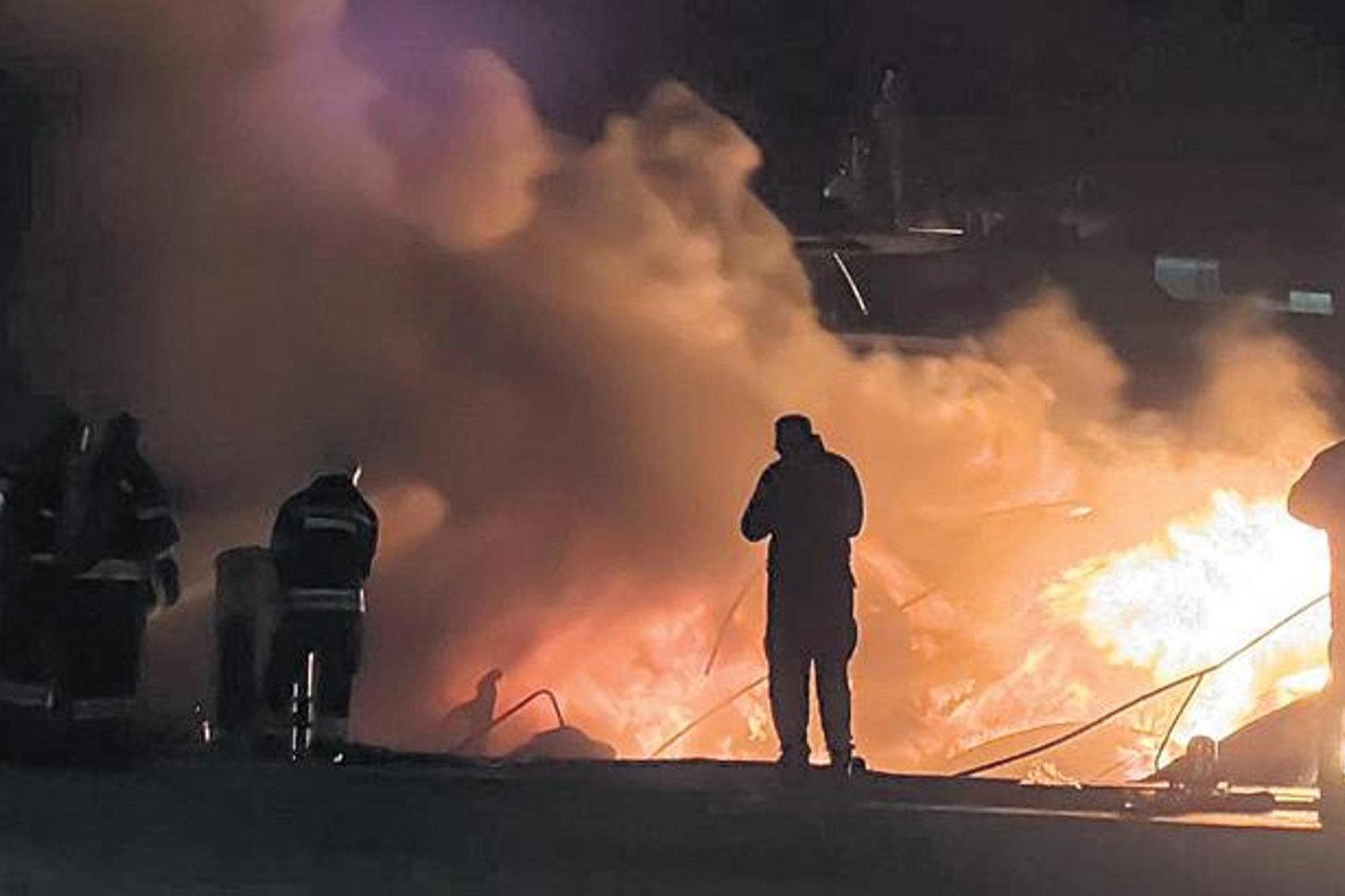 Muğla Yalıkavak Marina'da Yat Yangını Şok Yarattı: Değerleri 100 Milyon Doları Aştı!