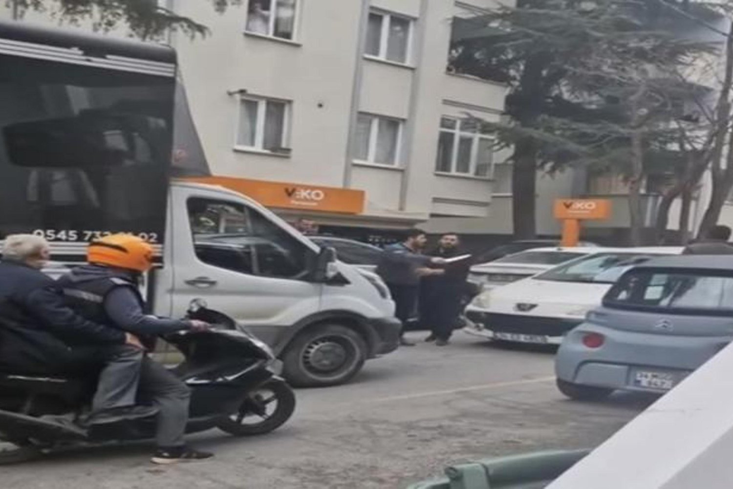 Maltepe'de Yol Tartışması Kanlı Bıçağa Sıçrandı: 542 Bin TL Ceza Kesildi!