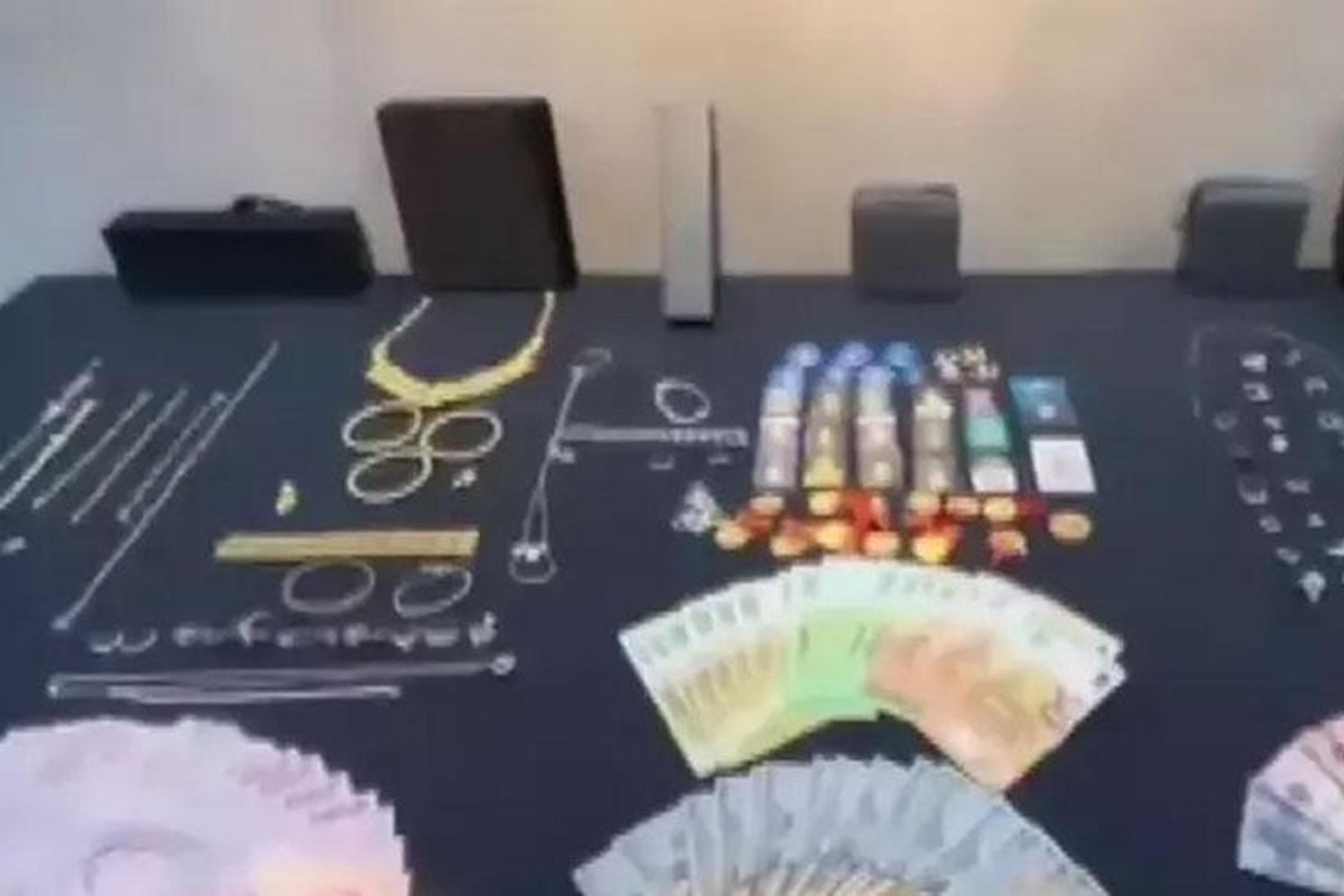 Ankara'da Polis ve Savcı Taklidiyle Dolandırıcılık Operasyonu: 15 Milyon Lira Kayıp