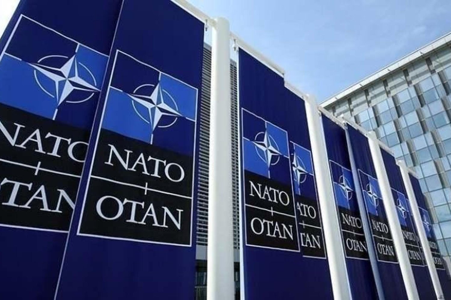 Polonya Dışişleri Bakanlığı'ndan NATO ve ABD Anlayışına Sert Uyarı