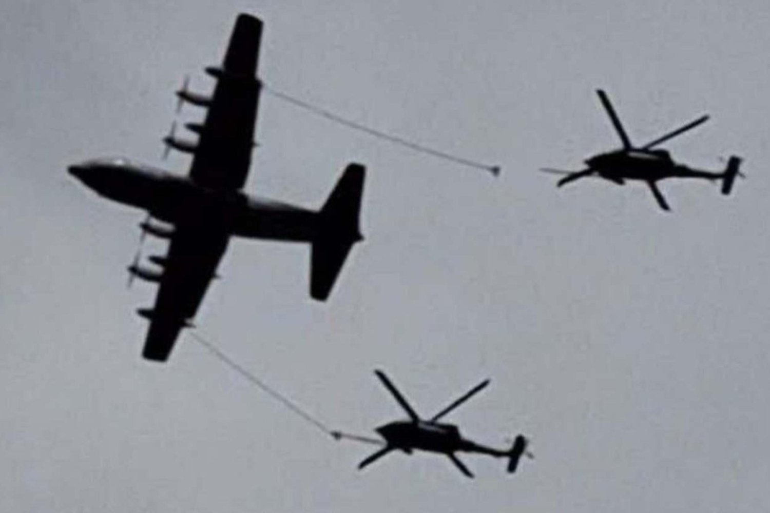 ABD'ye Ait Savaş Uçağı İran'da Düştü! Mürettebatın Akıbeti Belirsiz