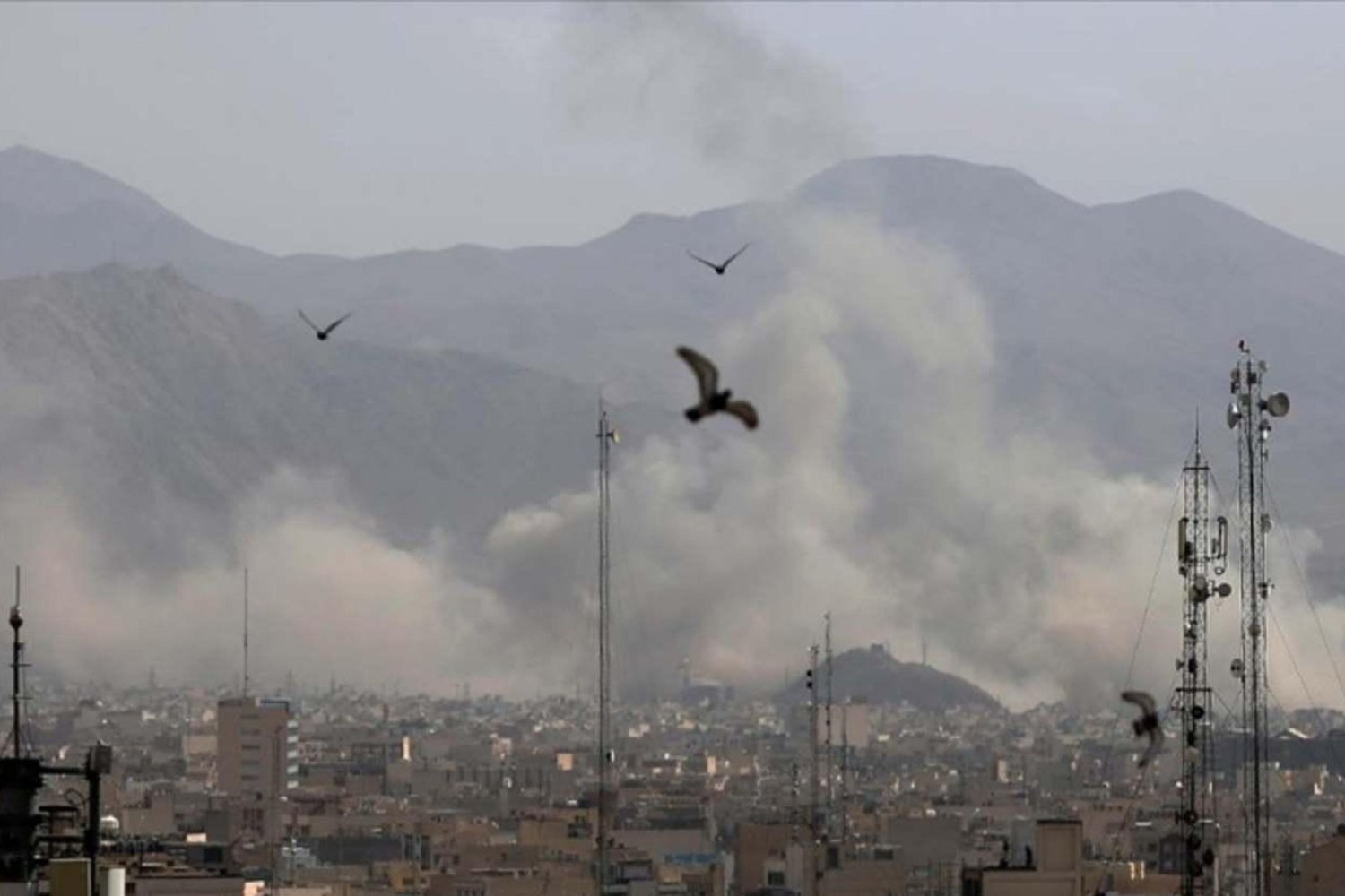 İran Kızılayı ABD ve İsrail Saldırılarının Yıkıcı Sonuçlarını Açıkladı