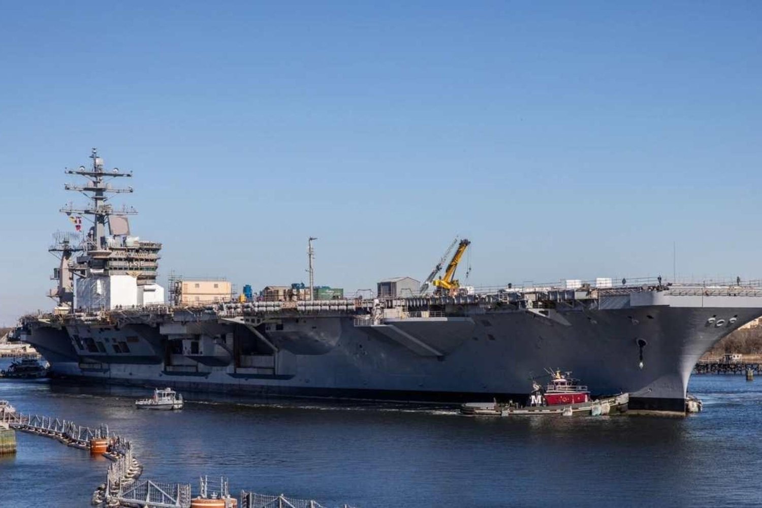 ABD Donanması'nda Yangın Panik Yaratıyor: USS Dwight D. Eisenhower'da İkinci Yangın!
