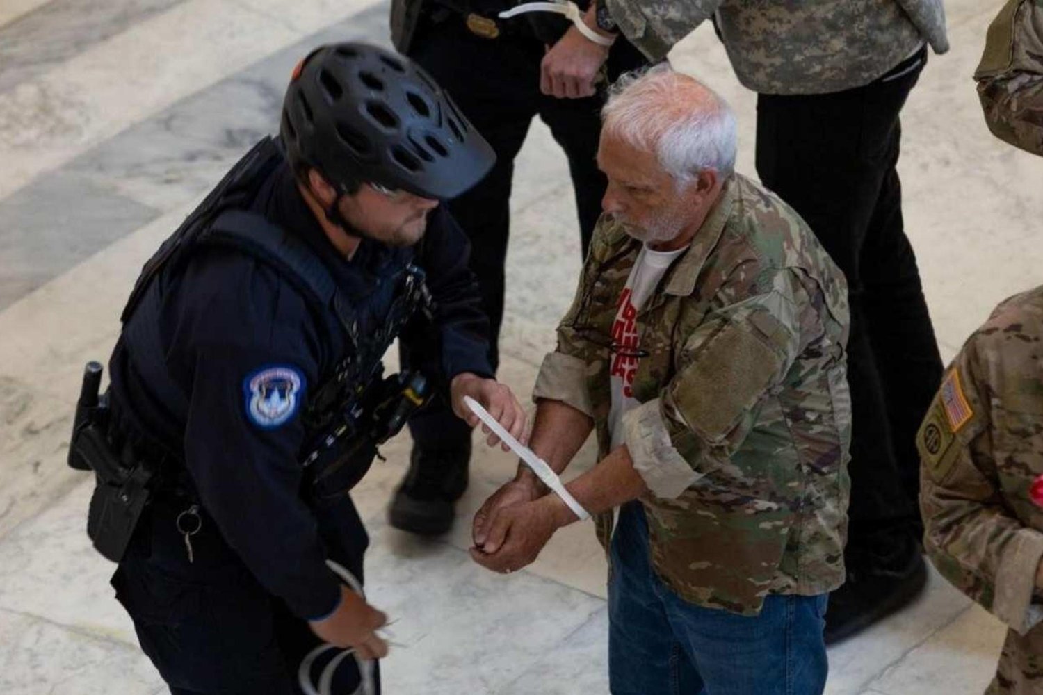 Washington'da İran Protestoları: Gaziler Gözaltında