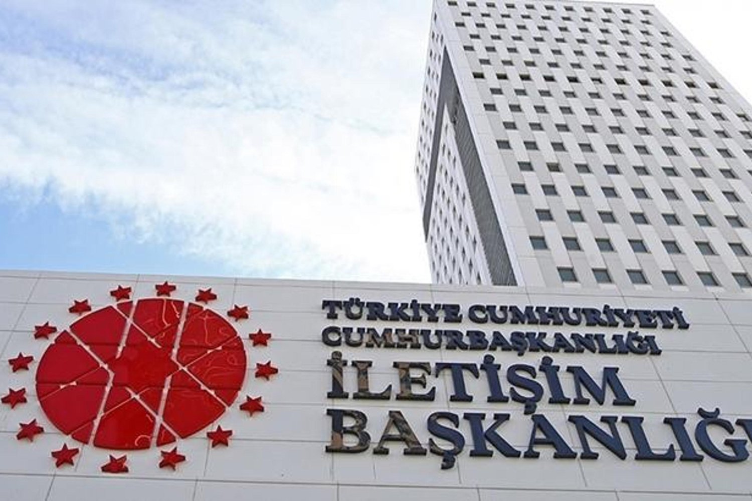 Türkiye'den İran'a Gelişmiş Savunma Silahları İddiası: Asılsız Propaganda!