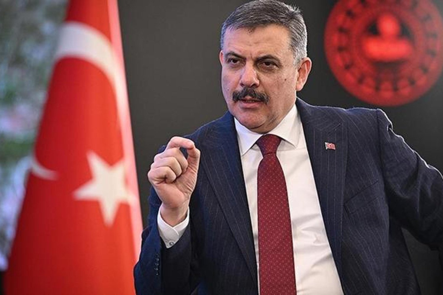 İstanbul Beşiktaş'ta Polis Noktasına Terör Saldırısı Sonrası İçişleri Bakanı'ndan Destek ve Geçmiş Olsun Mesajı