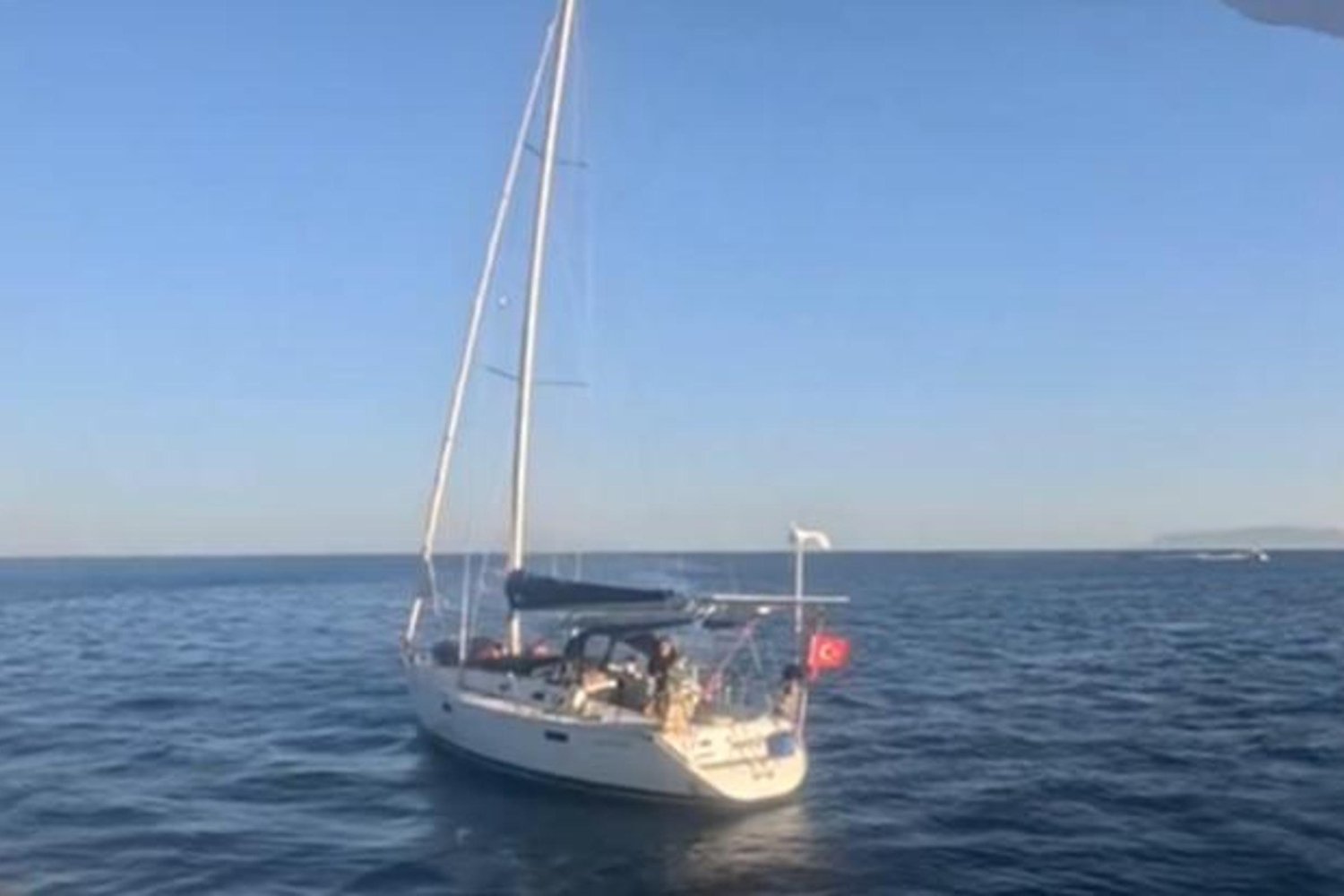 İzmir'de Denizde 158 kg Uyuşturucu Ele geçirildi: Şüphelilere Ağır Darbe