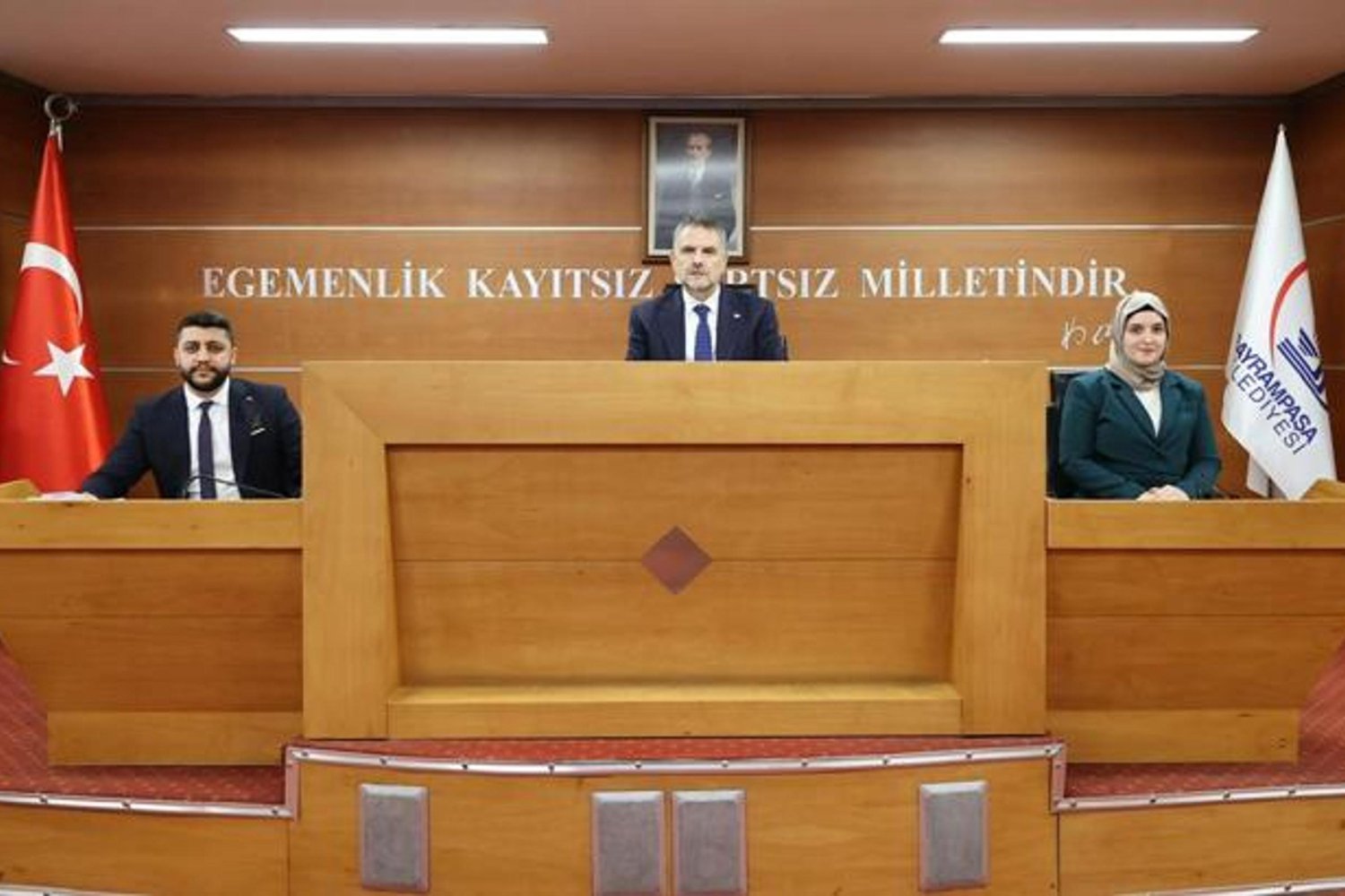 Bayrampaşa Meclisi Nisan Oturumunu Gerçekleştirdi: Yeni Divan ve Üyeler Seçildi