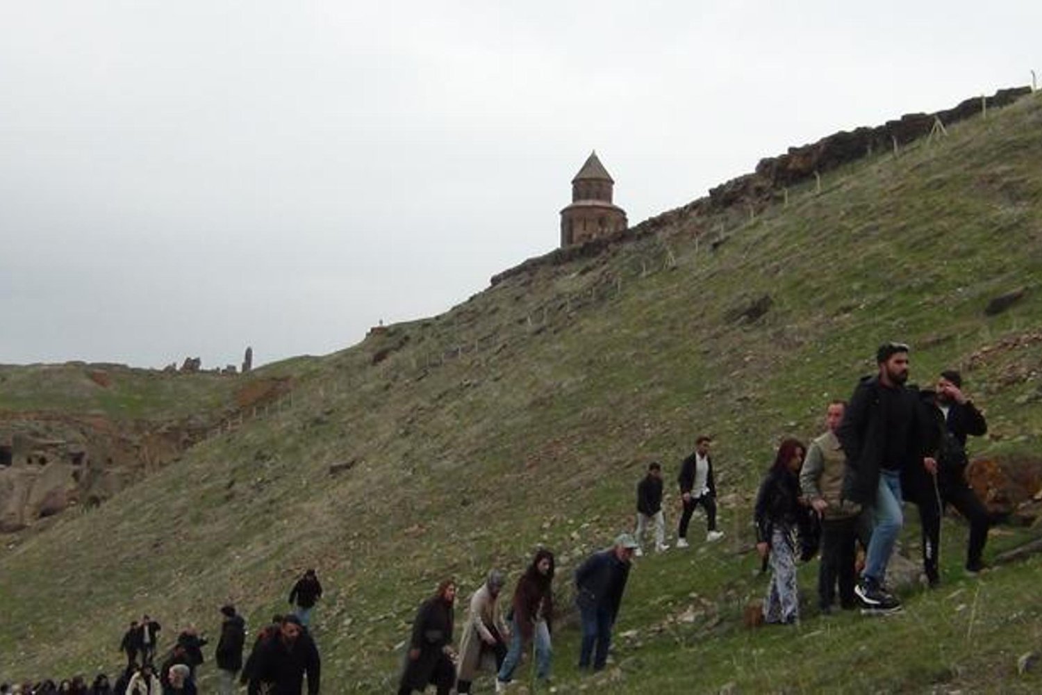 Ani Tarihi Kentinde Bahar Coşkusu: Ziyaretçi Rekoru Kırılması Bekleniyor