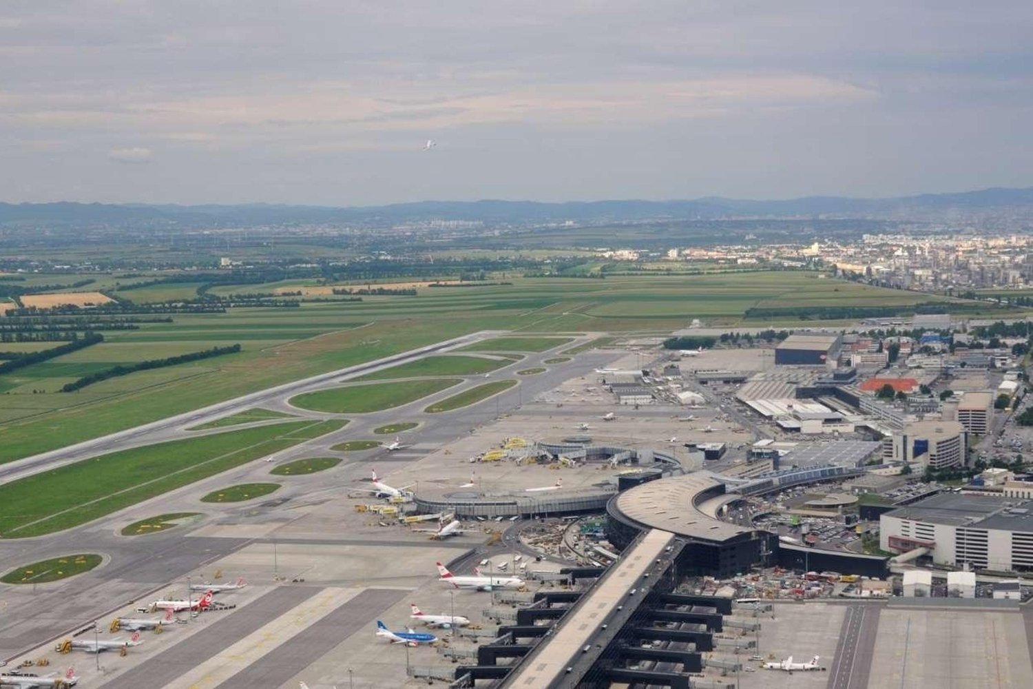 Avusturya ABD'nin İran Operasyonuna Hava Sahası İzni Vermedi