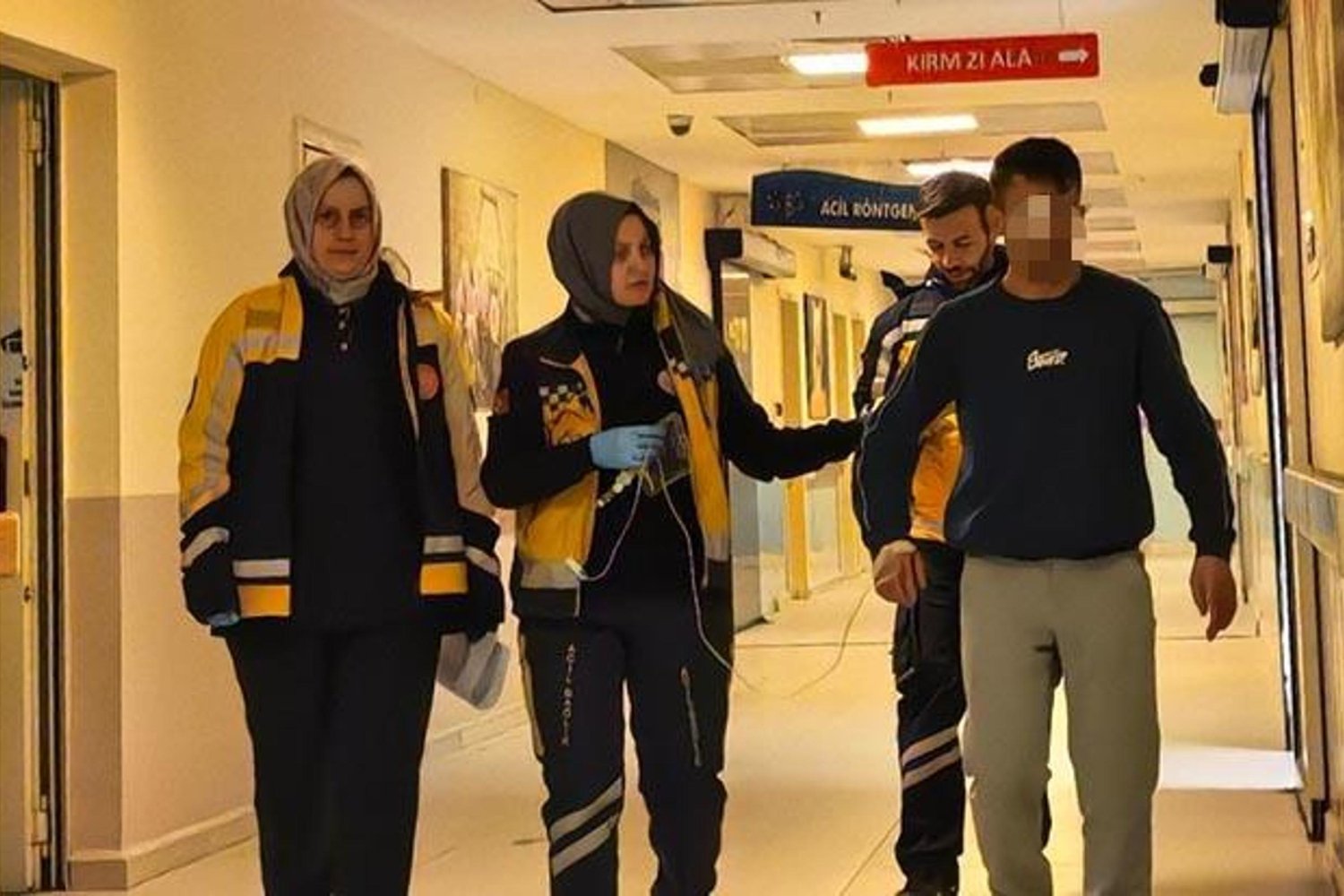 İnegöl Mobilya Fabrikasında Ağaç Parçası Gözüne Saplandı, İşçi Yaralandı