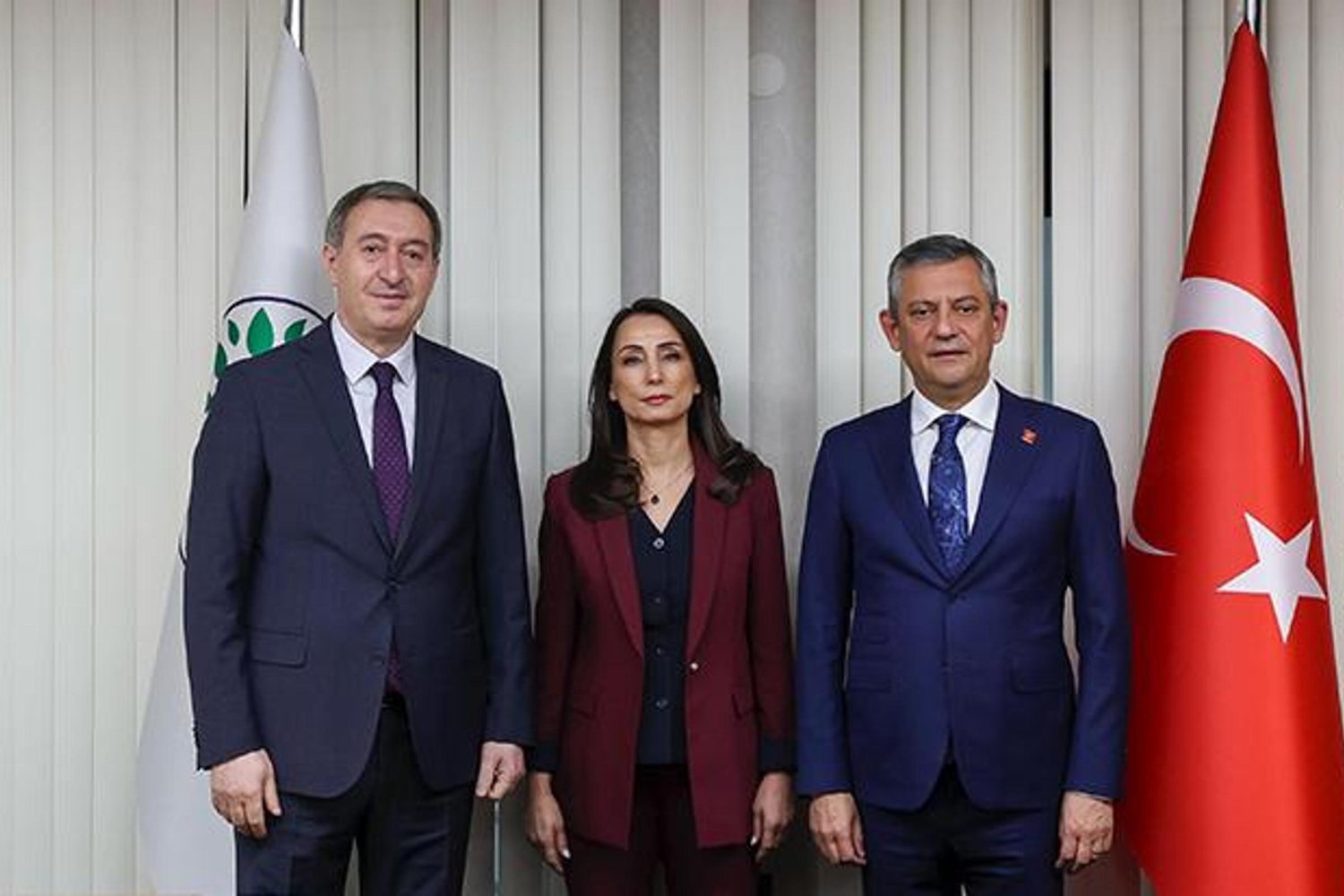 Türkiyenin Siyasi Gündeminde Kritik Ziyaret ve Ara Seçim Tartışması