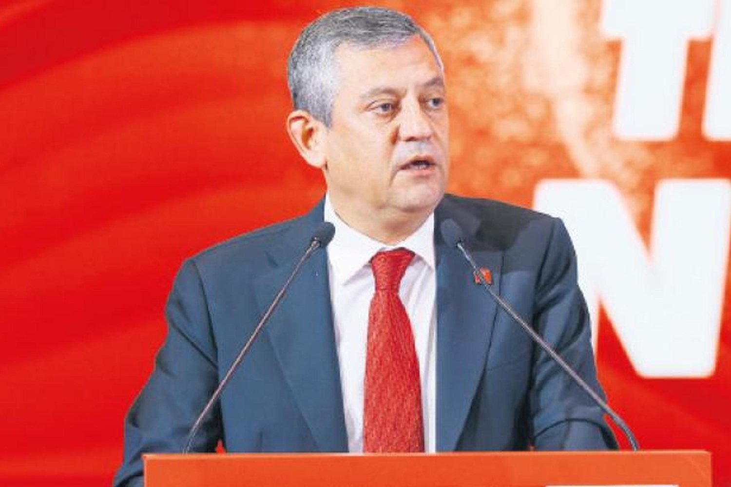CHP’de Toparlanma Çabaları: Büyük Toplu İstifa Planı Değil, Radikal Adımlar Masada