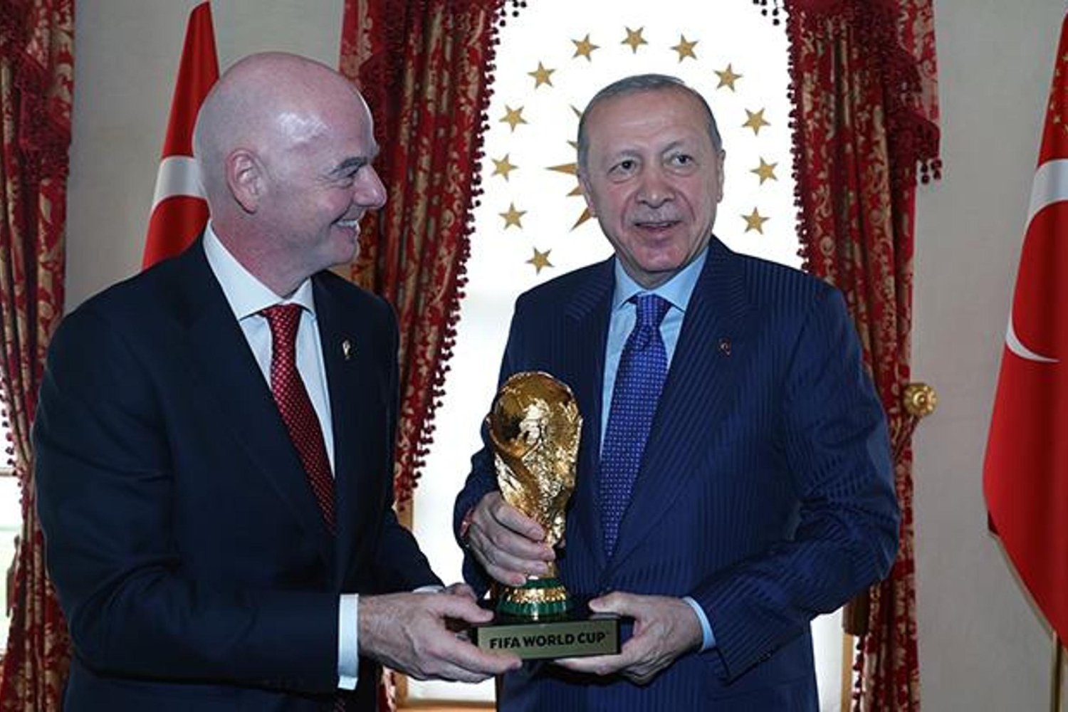 İstanbul'da Milyonluk Hesaplaşma! Telefon Tamiri Şok Detaylar