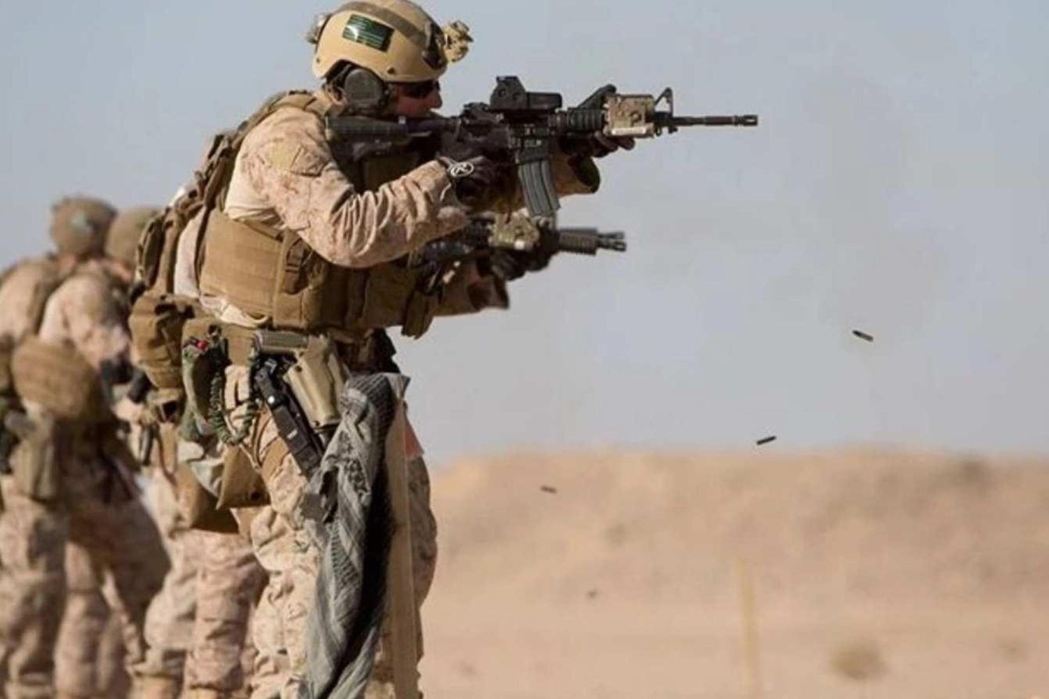 İran'da Düşen ABD Uçağı Pilotunun Hayatta Kalma Hikayesi Şoke Etti