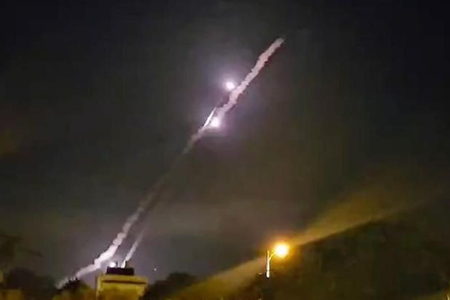 İsrail Kuzeyinde Hizbullah Tehdidi: Roket ve Savaş Durumu Güncel