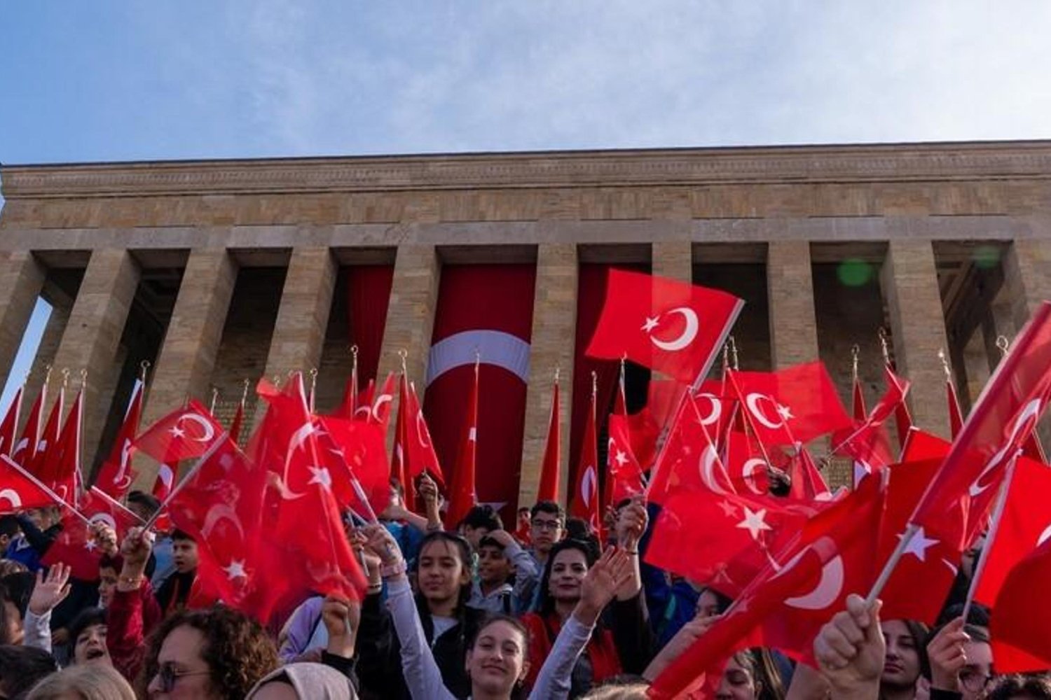 23 Nisan Ulusal Egemenlik ve Çocuk Bayramı'nda Liderler Birlikte Anıldı