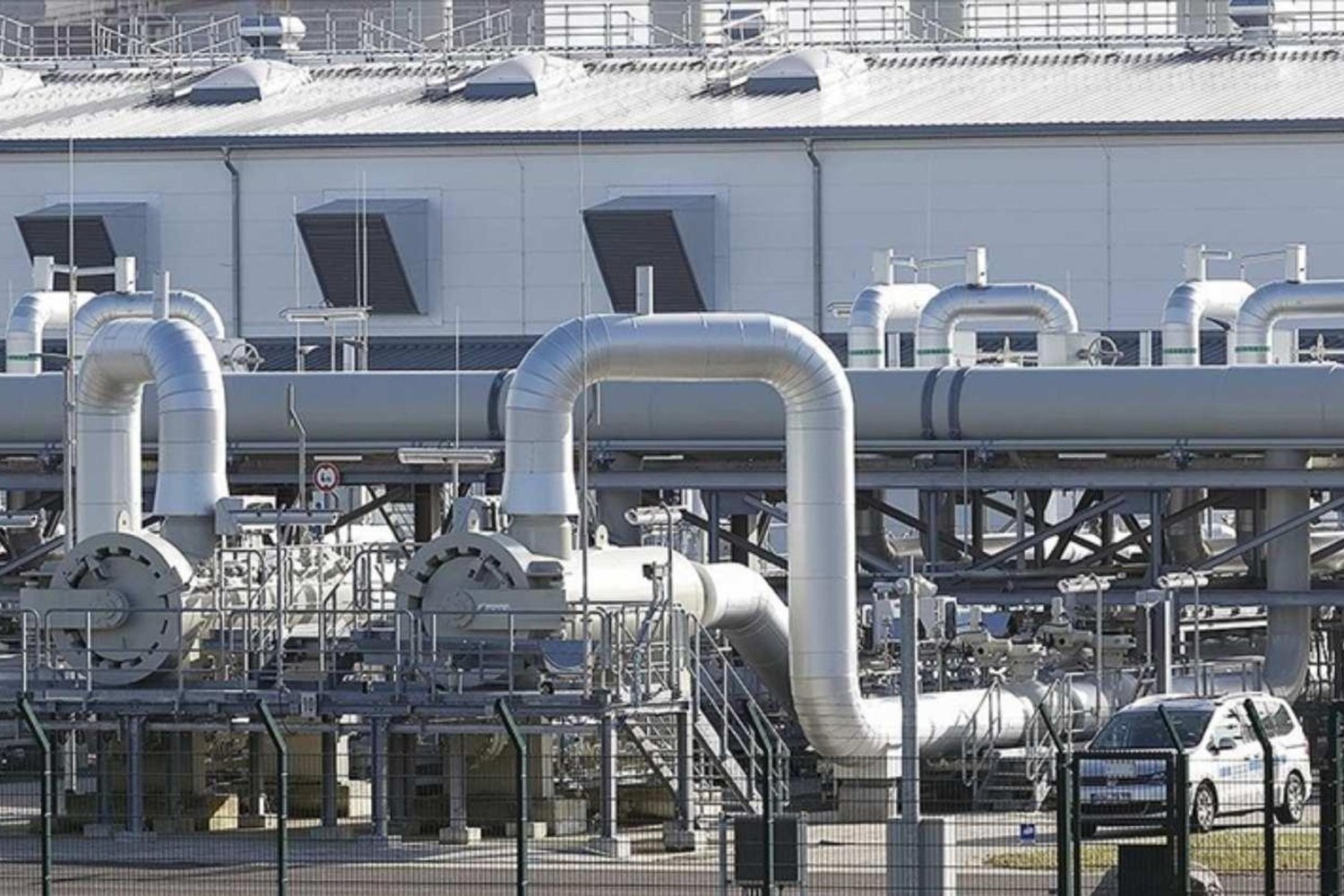 Petrol Akışı Yeniden Başladı: Druzhba Boru Hattında Anlaşmazlık Çözüldü