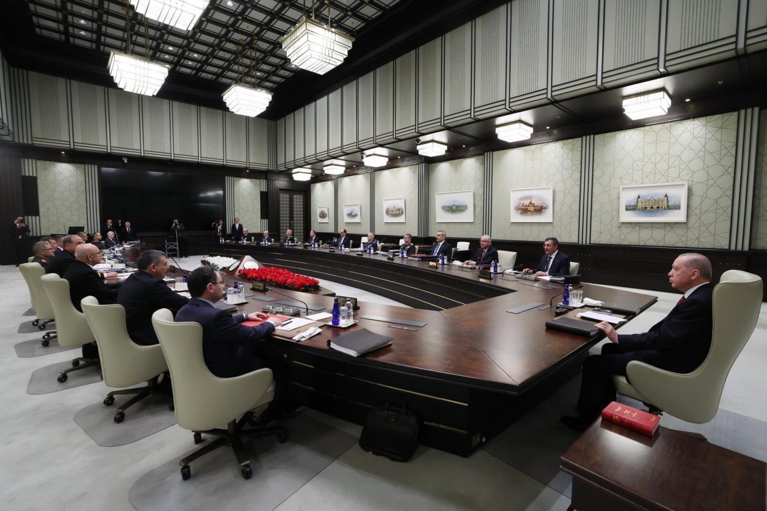 MGK Toplantısı sonrası Millî Güvenlik Vurgusu: Terör, Bölgesel ve Uluslararası Gelişmeler Masaya Yatırıldı