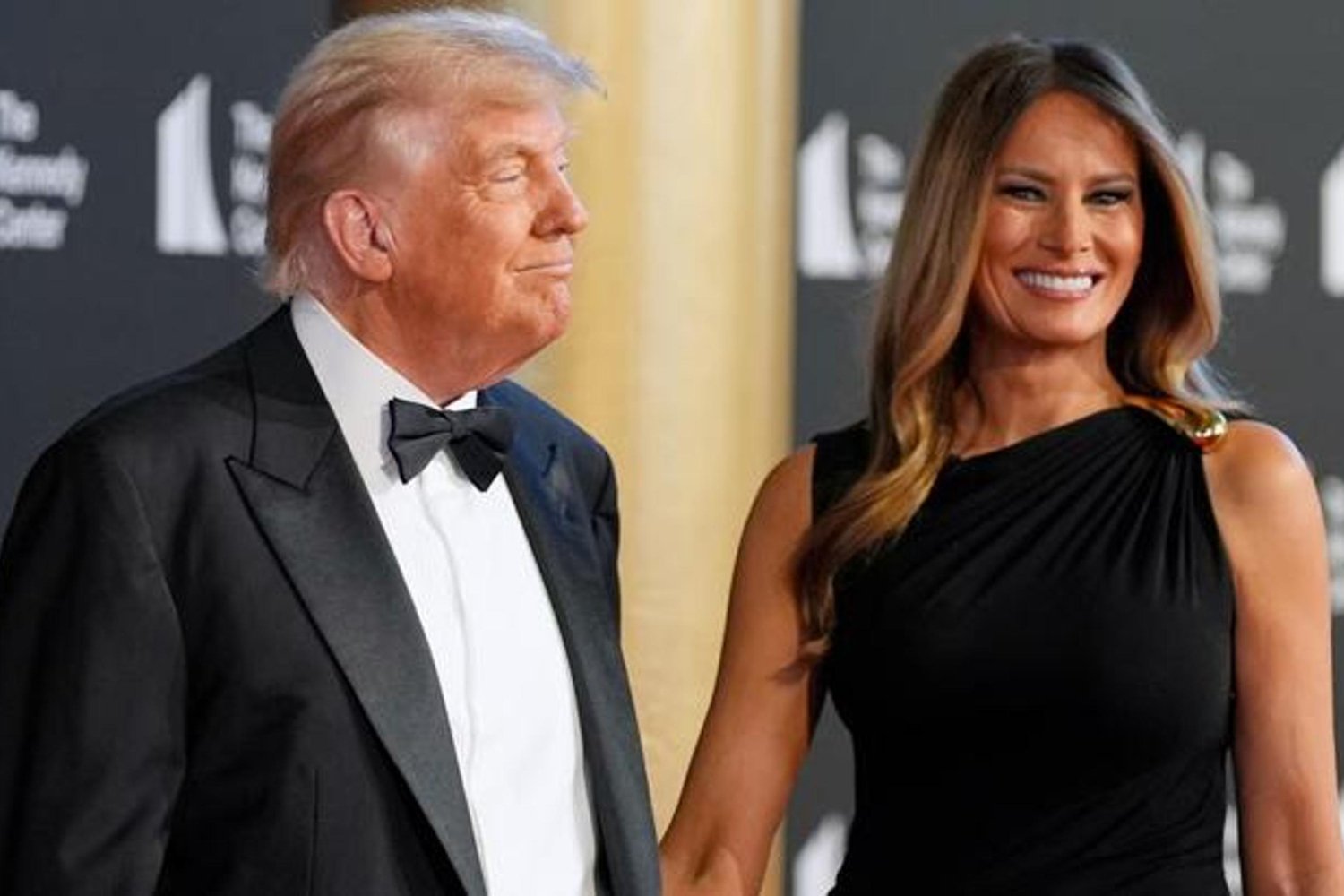 Trump ve Melania Kimmelin 'Uygunsuz' Yorumlarına Sert Tepki Gösterdi