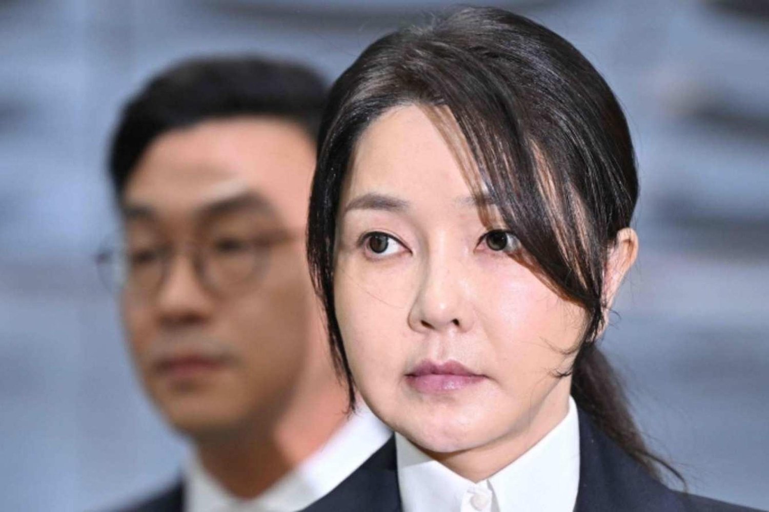 Güney Kore'de Yoon Suk Yeol'un Eşi Kim Keon Hee Hapis ve Rüşvet Kararıyla Gündemde