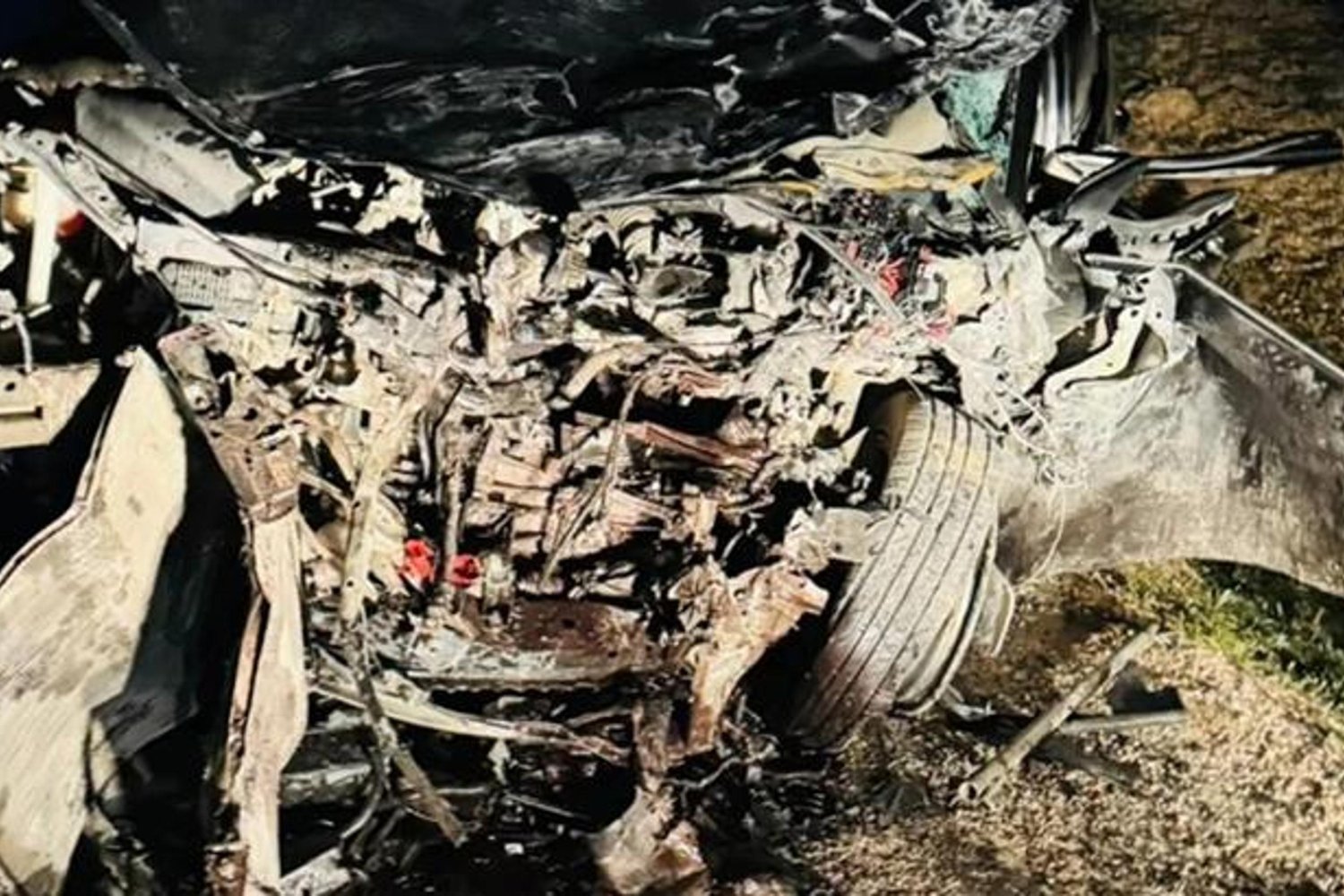 İlçe Kaymakamı ve Şoför Kaza Sonrası Yaralanırken, Diğer Otomobilde Bir Ölümlü Kaza