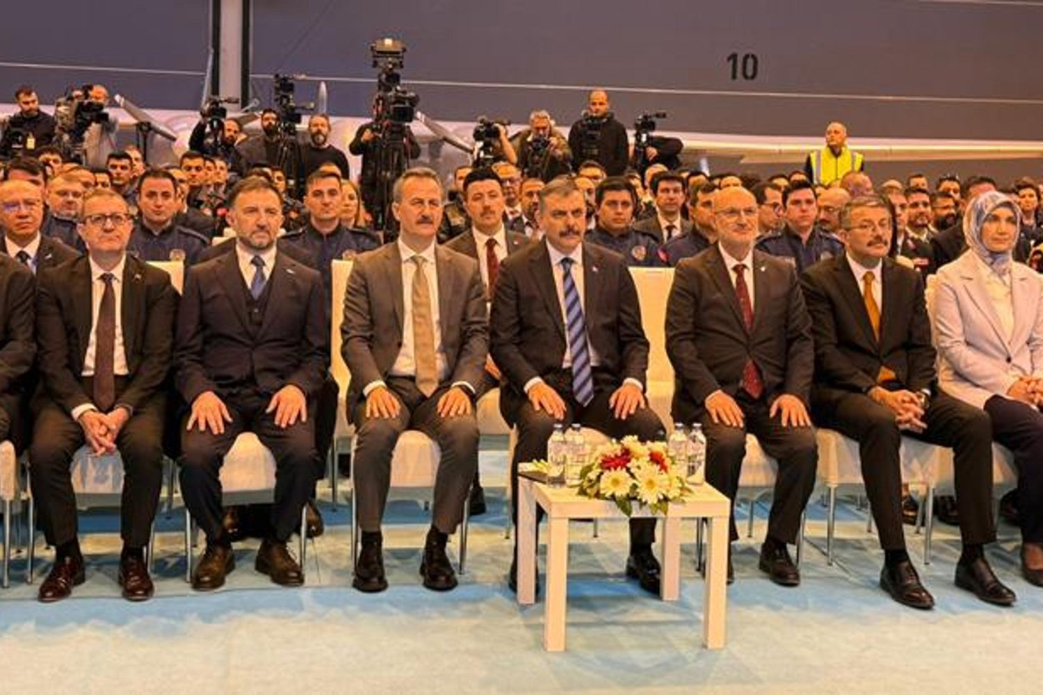 Milli Güvenlik Güçlerimize Yüksek Teknoloji Teslimatı: AKSUNGUR ve Helikopterler Güçleniyor