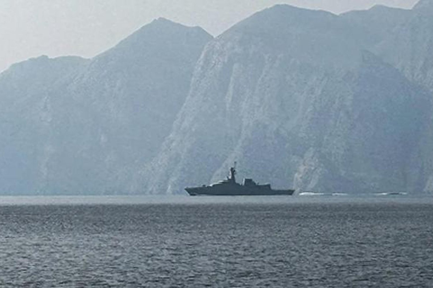 Fransa ve İngiltere Uluslararası Hürmüz Konferansıyla Barışa Davet Etti