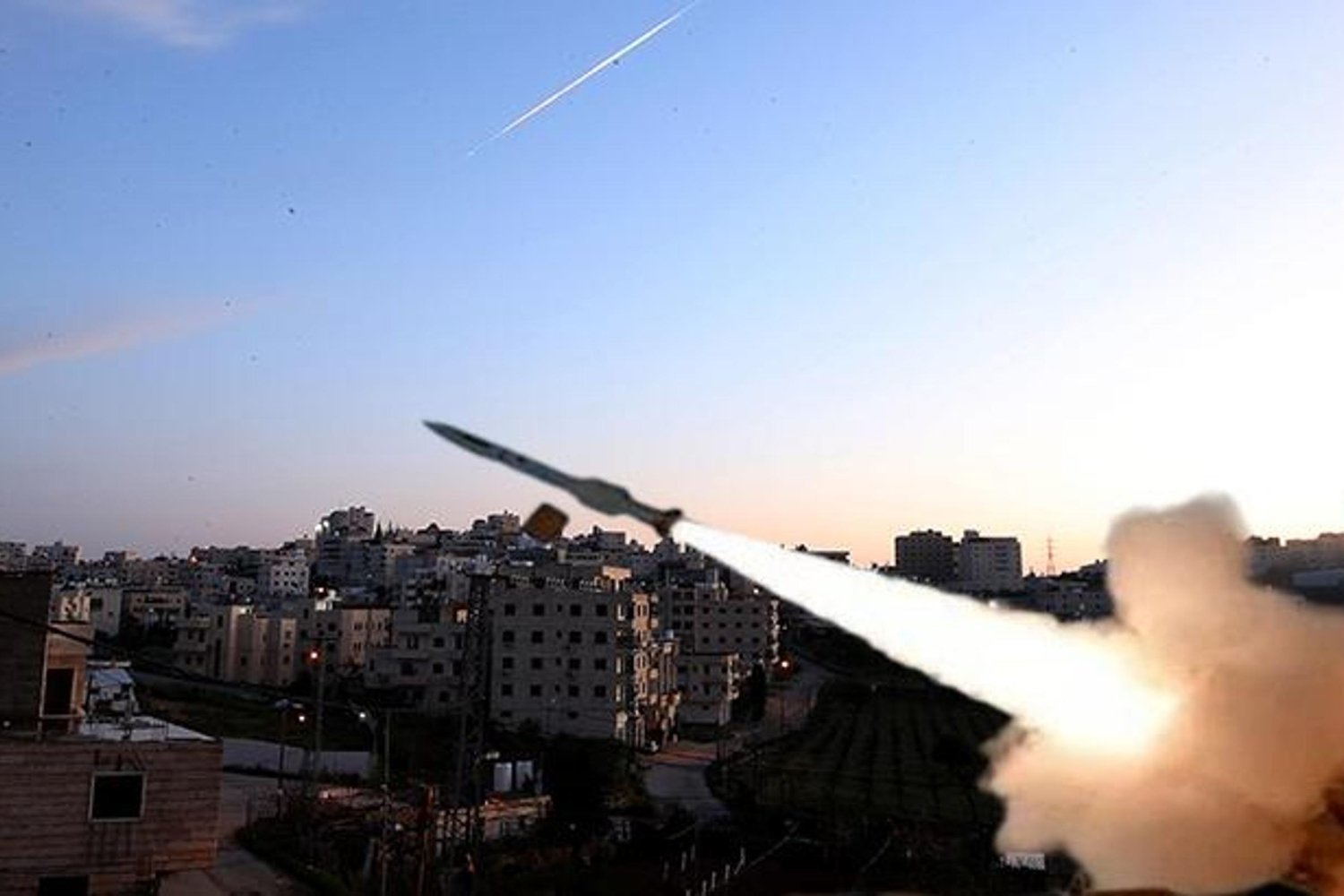 Husilerden İsrail Hedeflerine Ortak Operasyon: İran ve Lübnan Direnişinden Güç Gösterisi