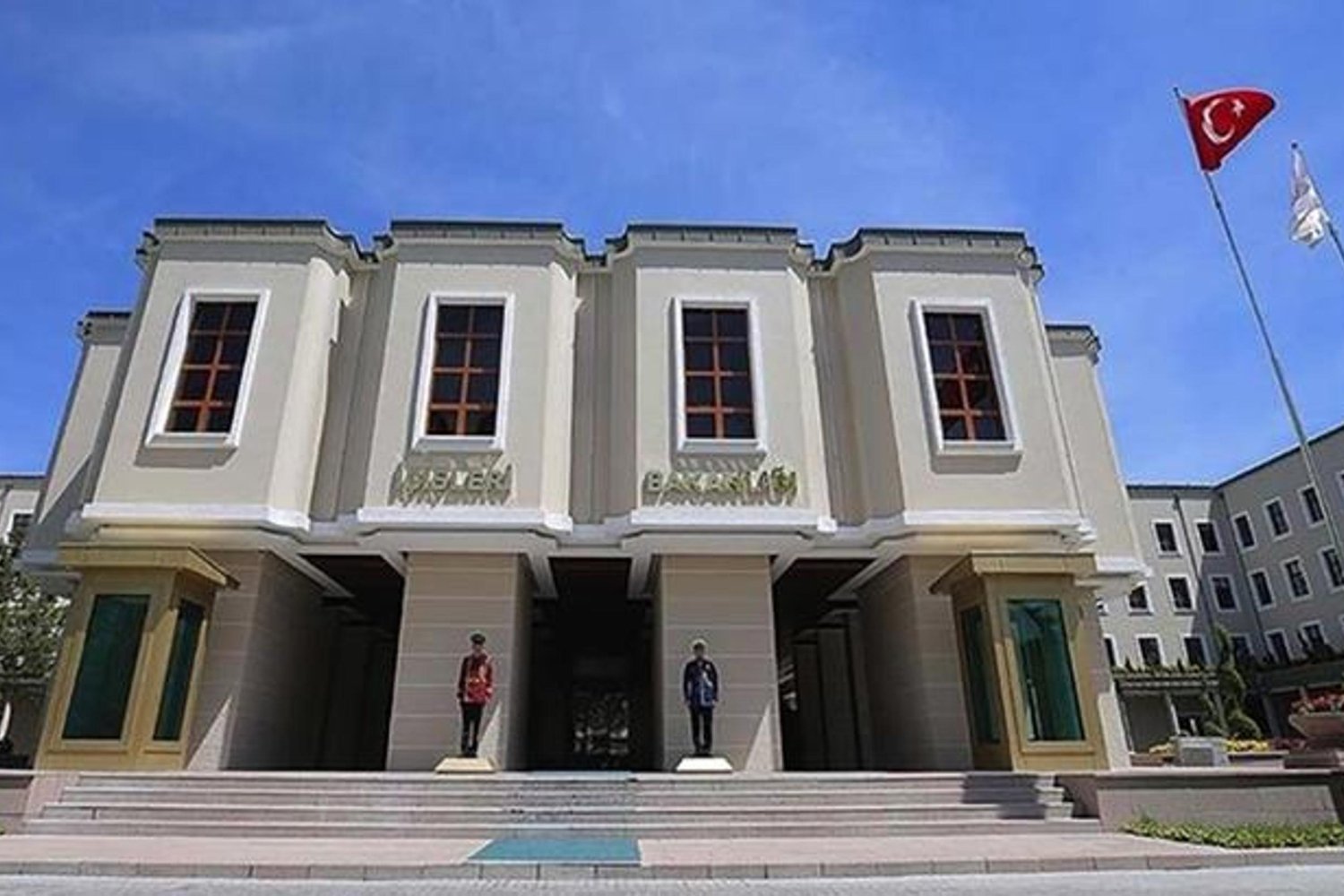 Kahramanmaraş'ta Okul Saldırısı: Güvenlik Tedbirleri Artırıldı