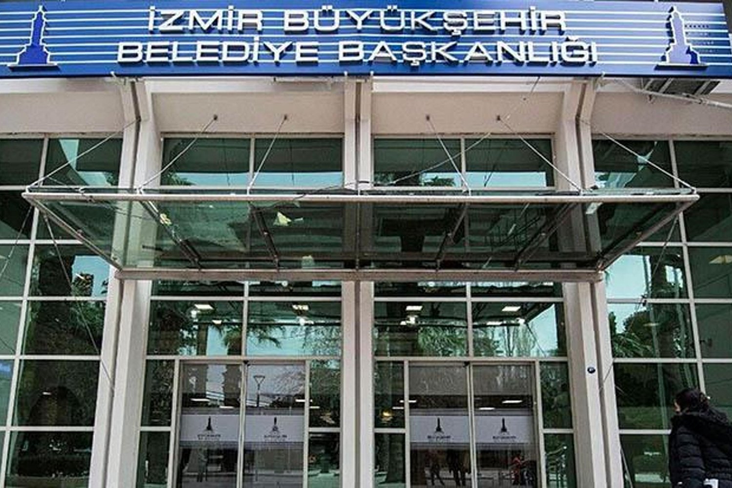 İzmir’de Usulsüzlük Operasyonu: İZBETON ve Gaziemir Projelerinde Şok İddialar!