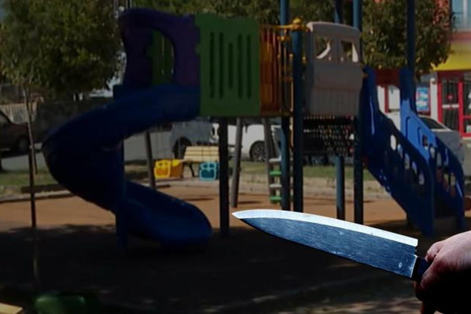 Parkta Korkutan Olay! 3 Yaşında Çocuk Bıçakla Yaralandı