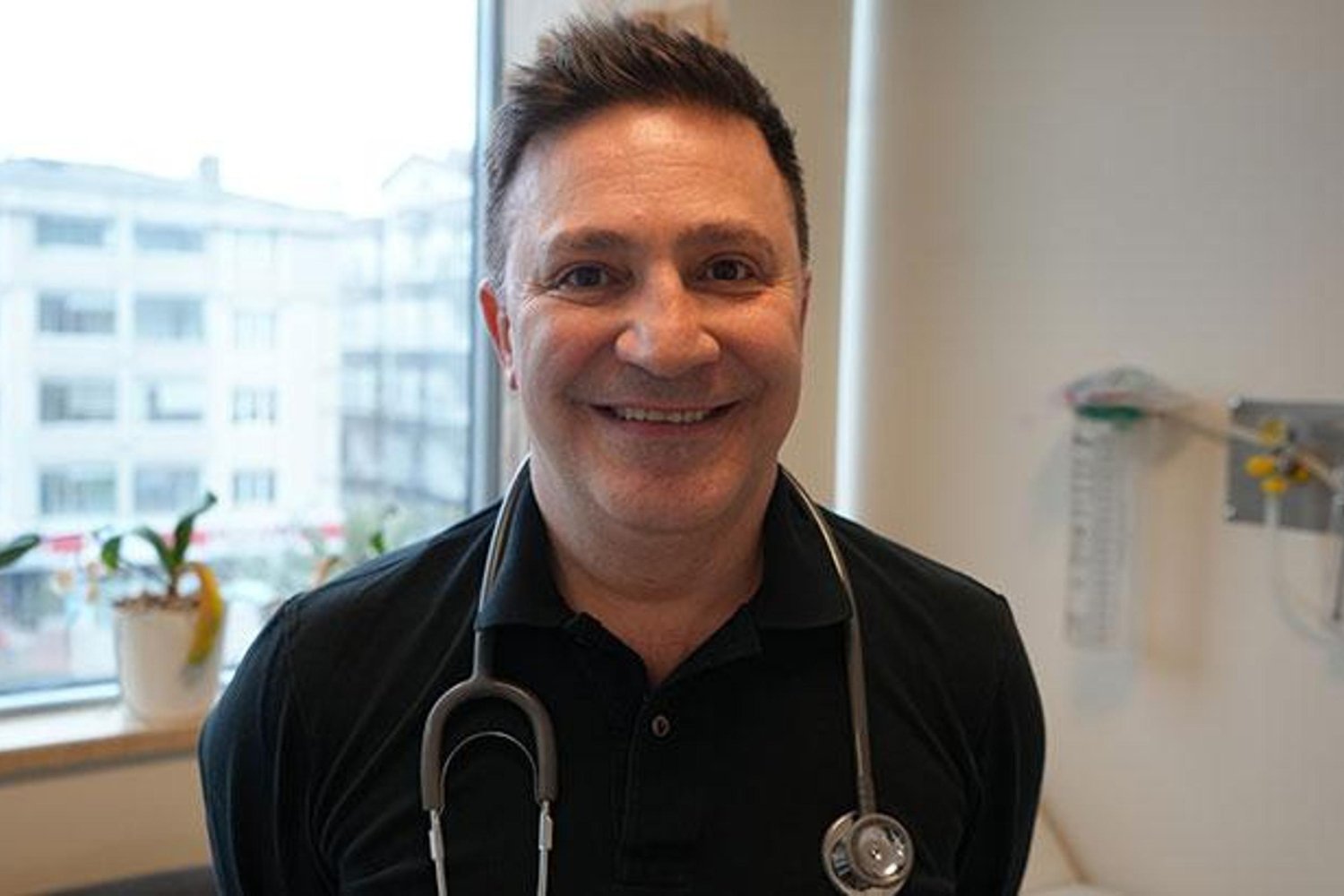 Evlilik Kanser Riskini Azaltabilir: Uzmanlar Büyük Araştırmayı Değerlendiriyor