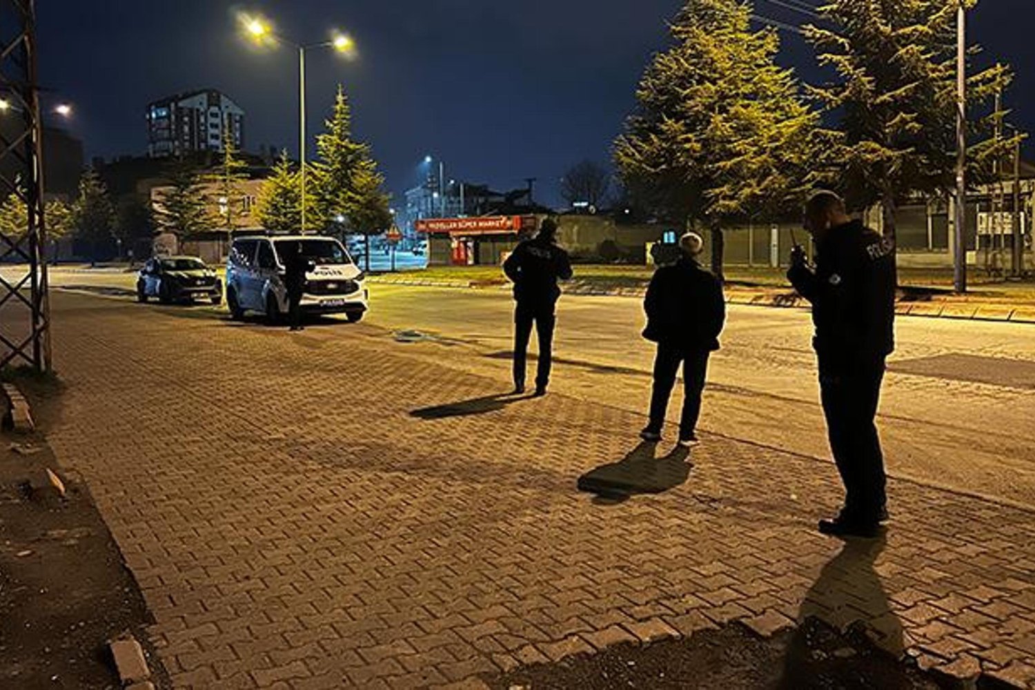 Kayseri'de Bıçaklı Kavgada İki Kardeş Yaralandı: Polis Harekete Geçti