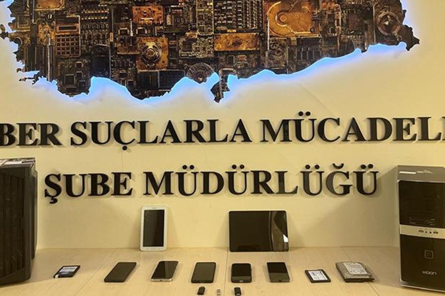 Kişisel Verileri Yasa Dışı Satan Şüphelilere Operasyon: 4 Gözaltı