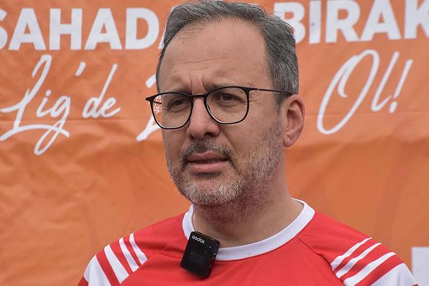 İzmir'de TÜGVA Spor Turnuvası ve Gençlik Açılışı Coşkuyla Yapıldı