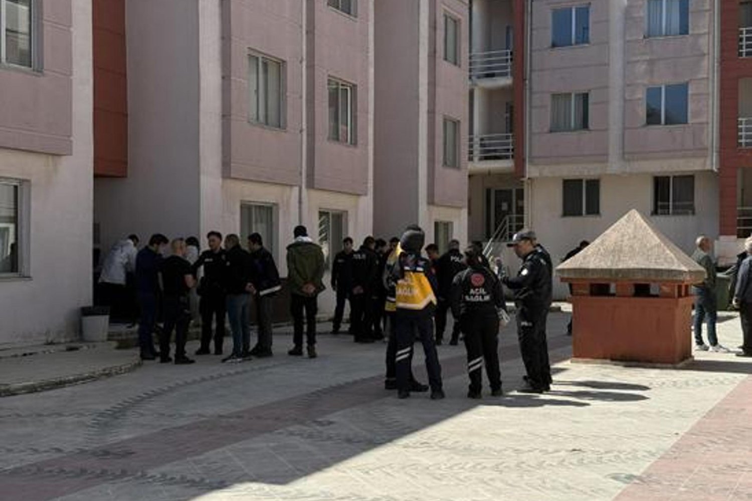 Muğla'da Teğmen Ümit Mete Erez Evinde Ölü Bulundu