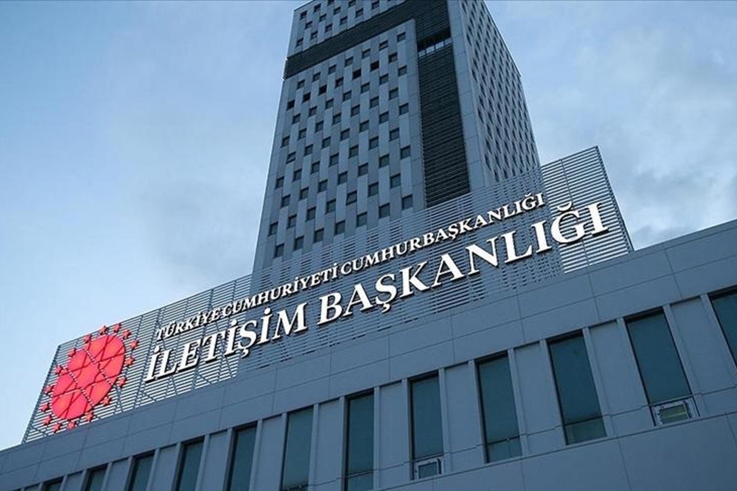 Sosyal Medya Takibiyle Olaylara Müdahale: 1104 Hesaba Erişim Engeli ve Soruşturma