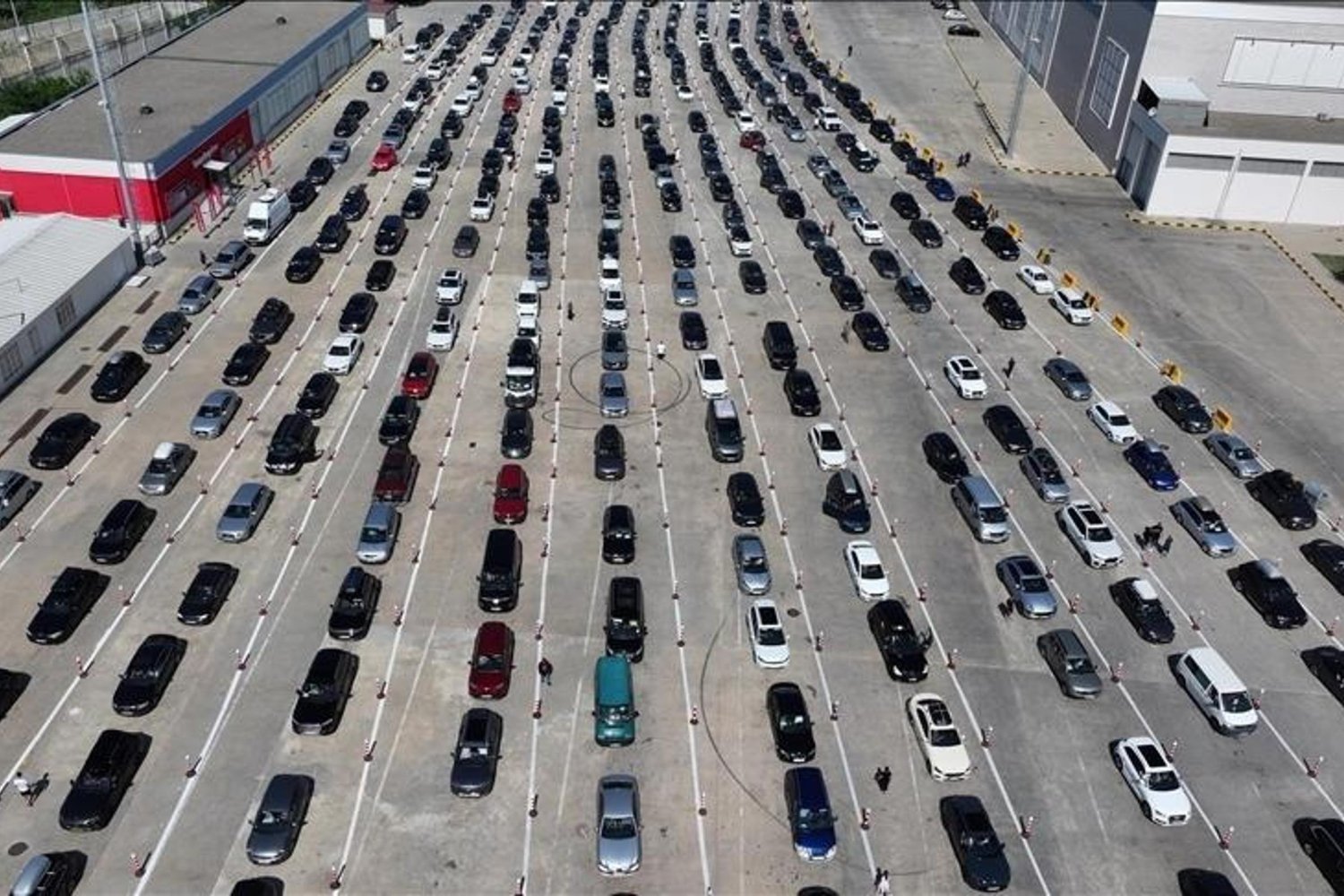 Ramazan Bayramında Gümrük Kontrolleri Hızlandı: Sınır Kapılarında Yoğunluk ve Kaçak Eşya Yakalamada Başarı